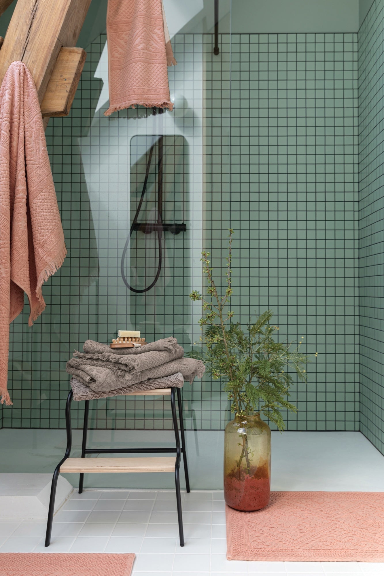 asciugamano zoe argilla, colore argilla, taglia 100 x 180. un accessorio indispensabile per ogni bagno moderno