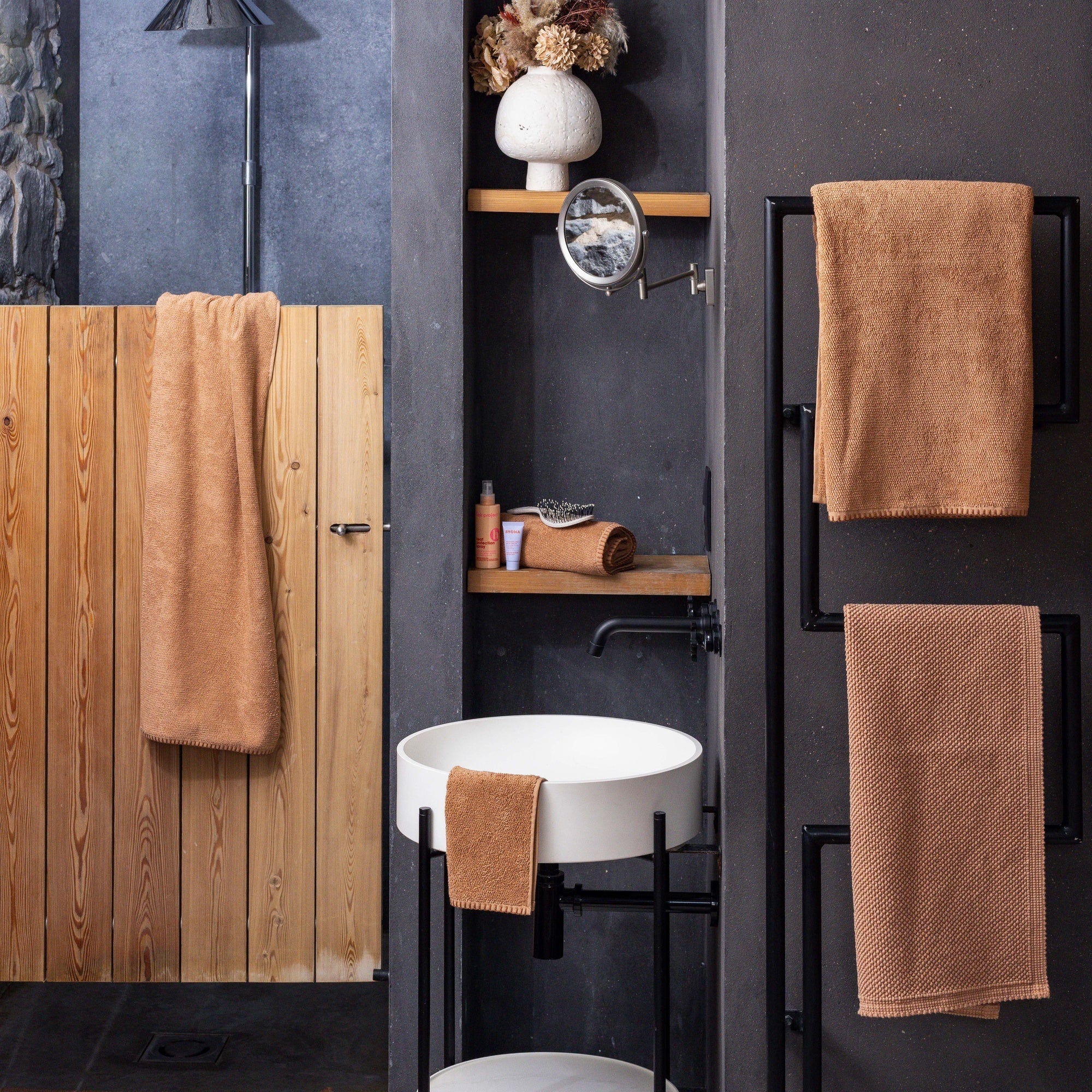 asciugamano da bagno bora cannella, colore cannella, taglia 90 x 150. asciuga rapidamente lasciando una piacevole sensazione