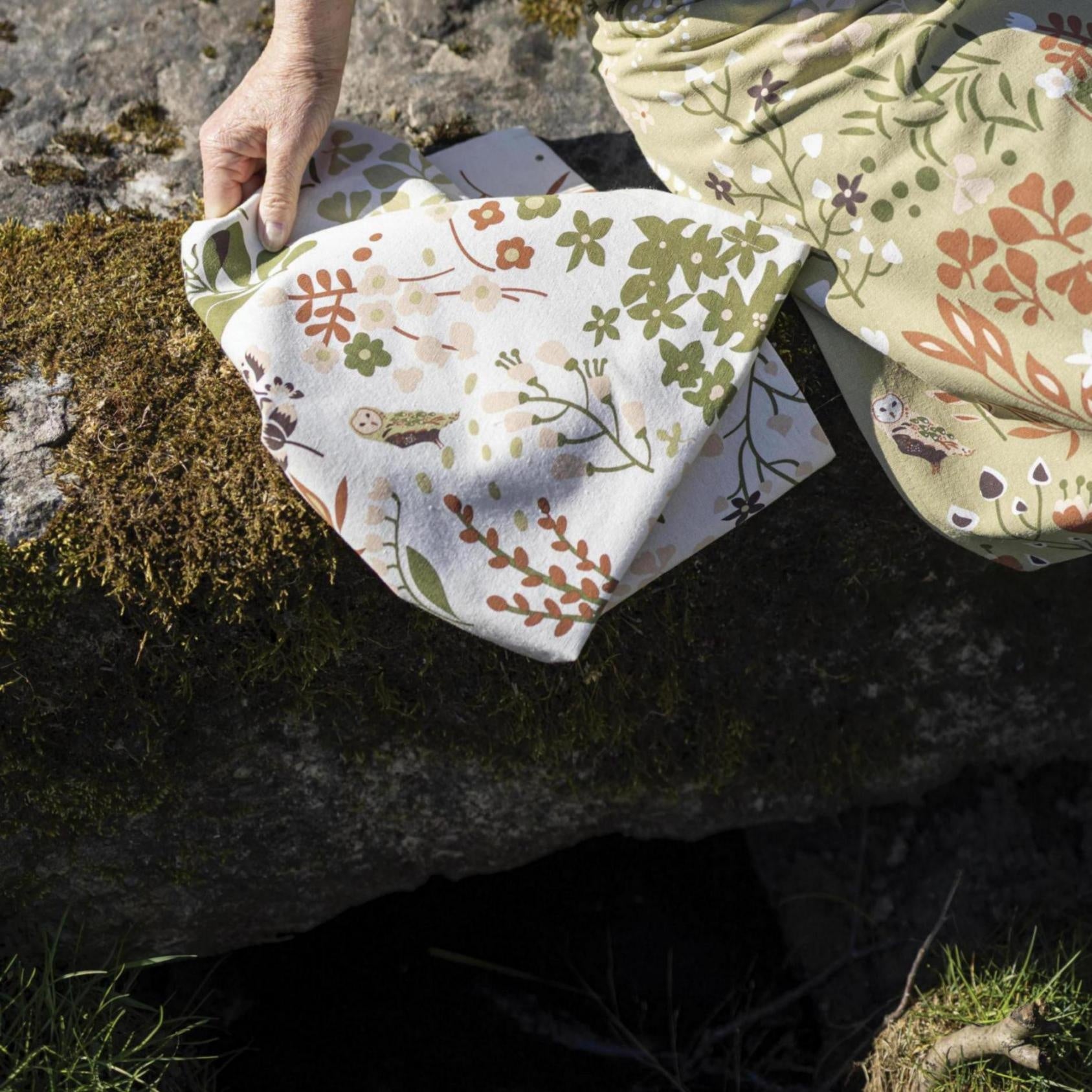 strofinaccio riciclato darian bianco, colore bianco, taglia 50 x 70. asciuga rapidamente lasciando una piacevole sensazione