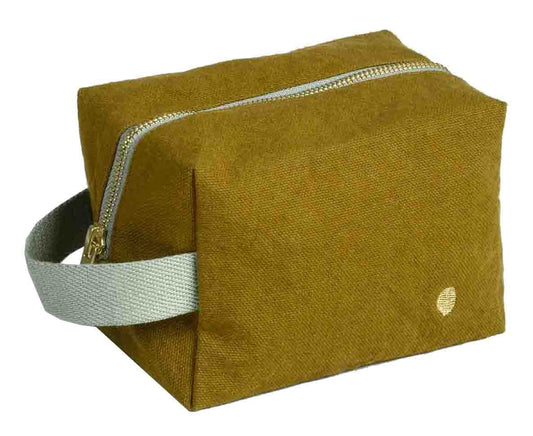 trousse cube iona noci, colore noci, taglia 10 x 16 x 10. dettaglio del prodotto da bagno