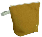 trousse da toilette iona noci, colore noci, taglia 28 x 23 x 10. dettaglio del prodotto da bagno