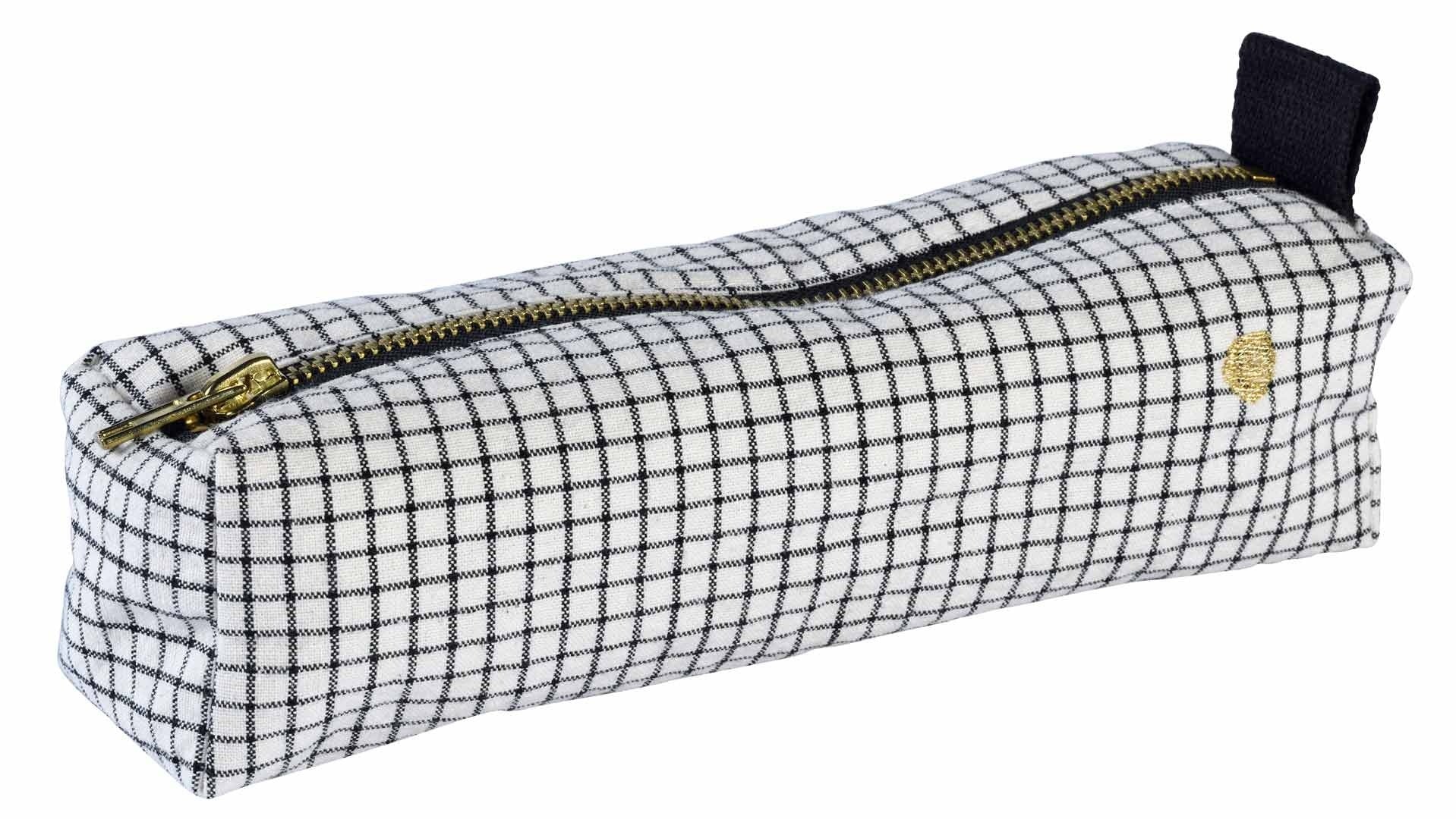 astuccio da ufficio gustave caviar, colore gustave caviar, taglia 6 x 20 x 6. dettaglio del prodotto da bagno