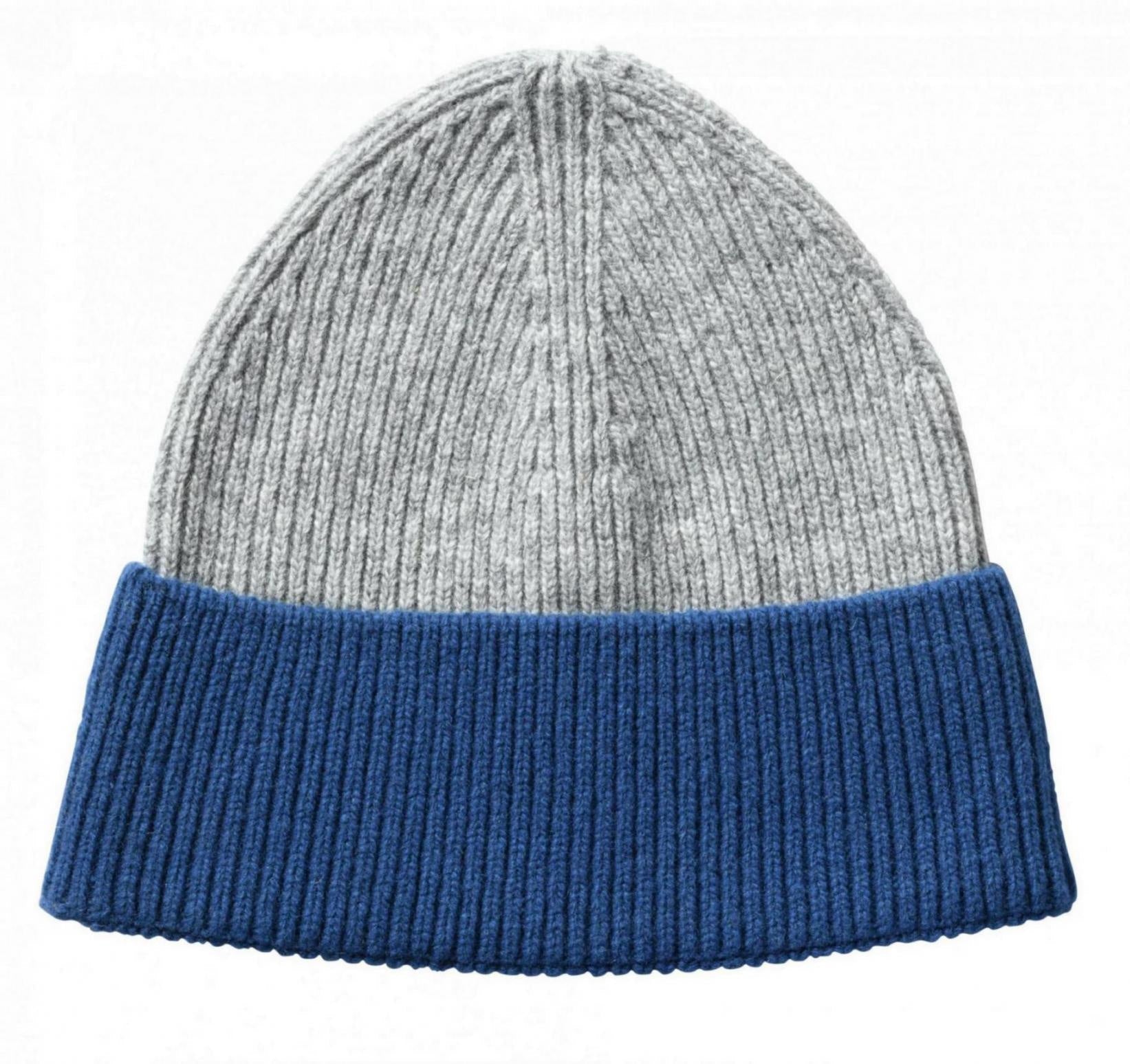 bonnet benny silver, colore silver, taglia 21 x 23. berretto ecosostenibile su fondo neutro, piegato per mostrare il tessuto naturale