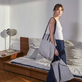 borsa shopper gustave caviar, colore gustave caviar, taglia 38 x 46 x 18. realizzata in tessuto sostenibile, ideale per uno shopping responsabile