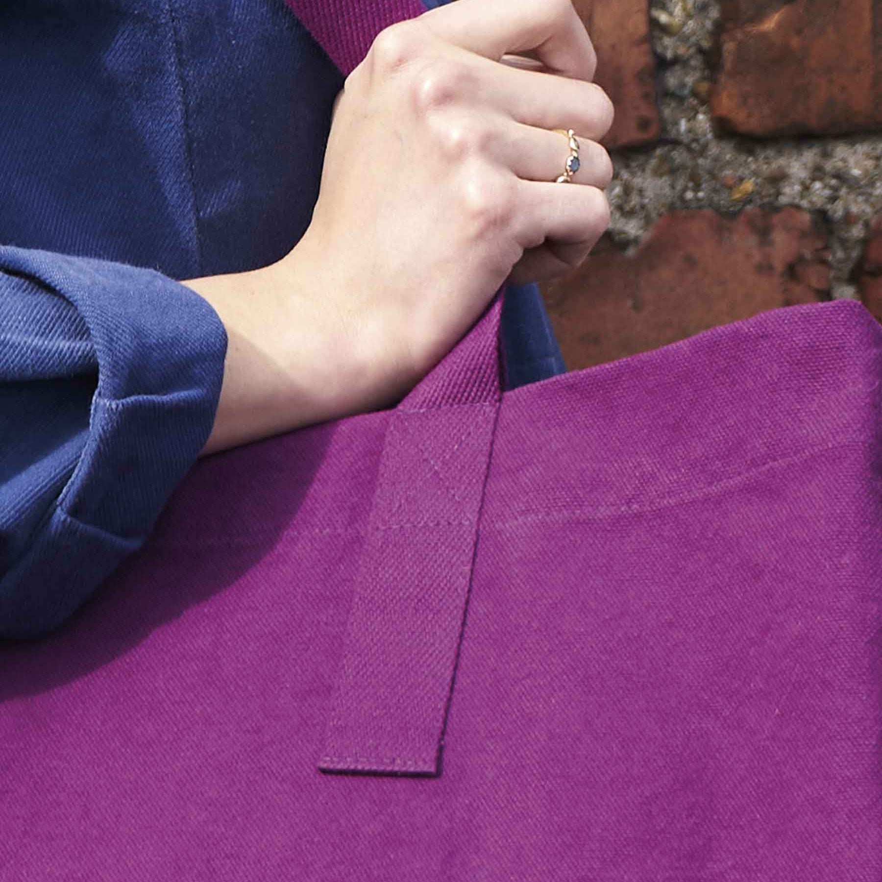 borsa shopper iona pioggia viola, colore pioggia viola, taglia 38 x 46 x 18. borsa riutilizzabile per ridurre l’uso della plastica