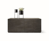credenza gorgona in legno, finitura in acciaio ossidato, 180×50 cm, credenza in legno vista frontale, perfetta per soggiorni...