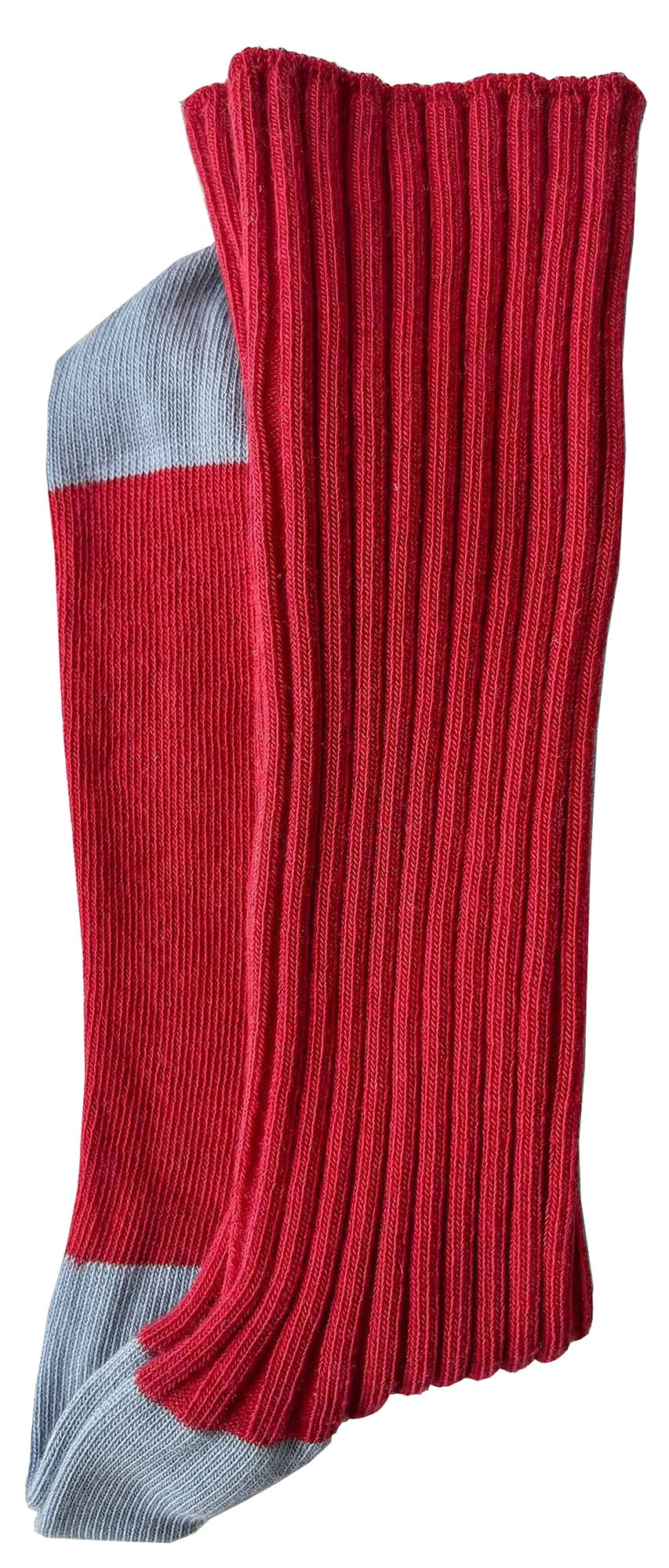 calzini yvette ciliegia, colore ciliegia, taglia 36/38. paio di calzini ecosostenibili piegati su sfondo neutro per evidenziare il tessuto naturale