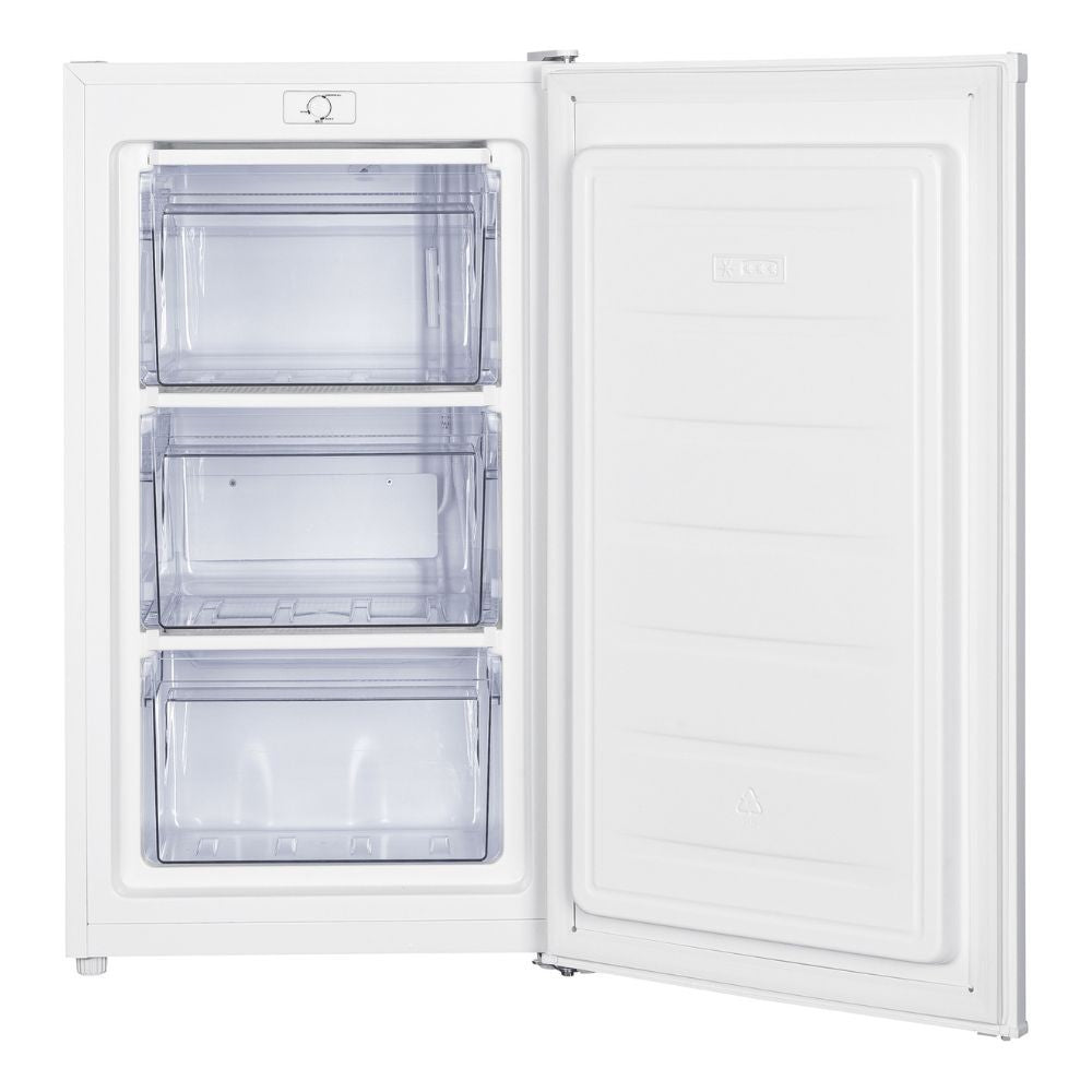 congelatore verticale dcv08sm3we0 60 lt a 3 cassetti con porta reversibile classe e bianco daya, ambientazione d’arredo con il prodotto protagonista