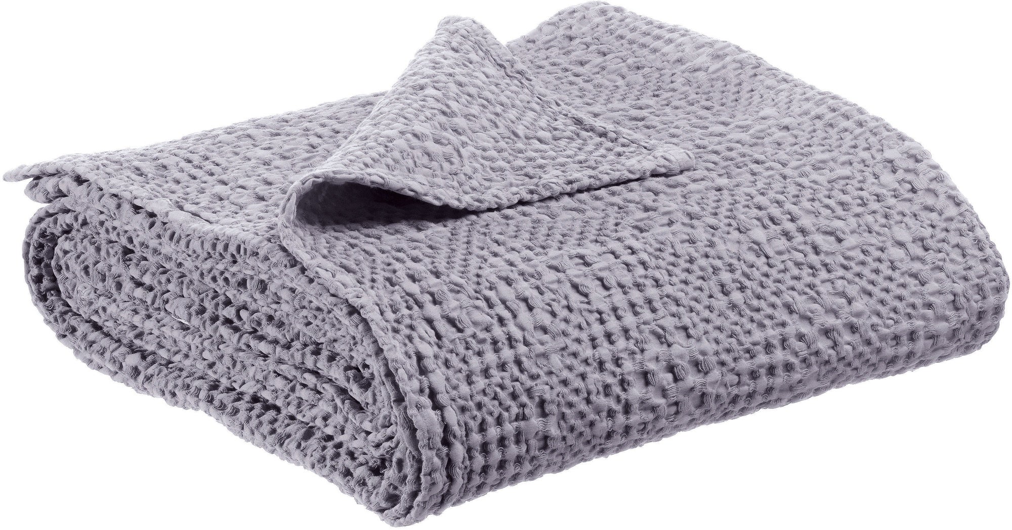 plaid tana nebbia, colore nebbia, taglia 140 x 200. vista frontale della coperta piegata su sfondo bianco