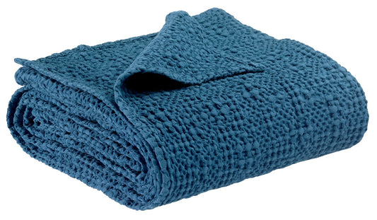 plaid tana touareg, colore touareg, taglia 140 x 200. vista frontale della coperta piegata su sfondo bianco