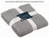 plaid maia sabbia, colore sabbia, taglia 140 x 200. aggiunge comfort e stile alla zona notte
