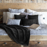 plaid tender ombra, colore ombra, taglia 150 x 200. mantiene il letto caldo nelle notti più fredde