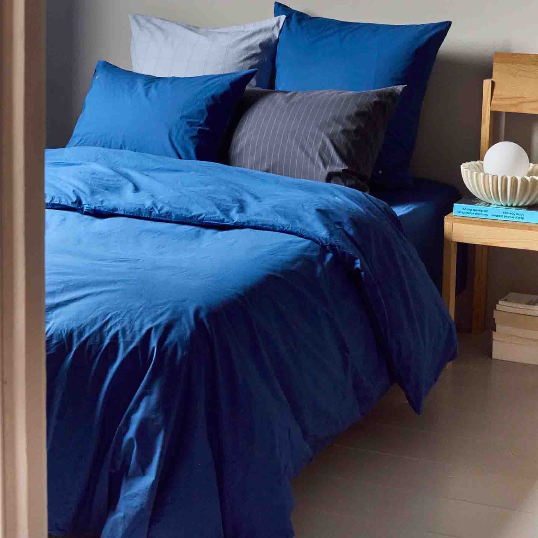 copri-piumino celeste cosi blu, colore cosi blu, taglia 140 x 200. facile da cambiare per un look sempre fresco