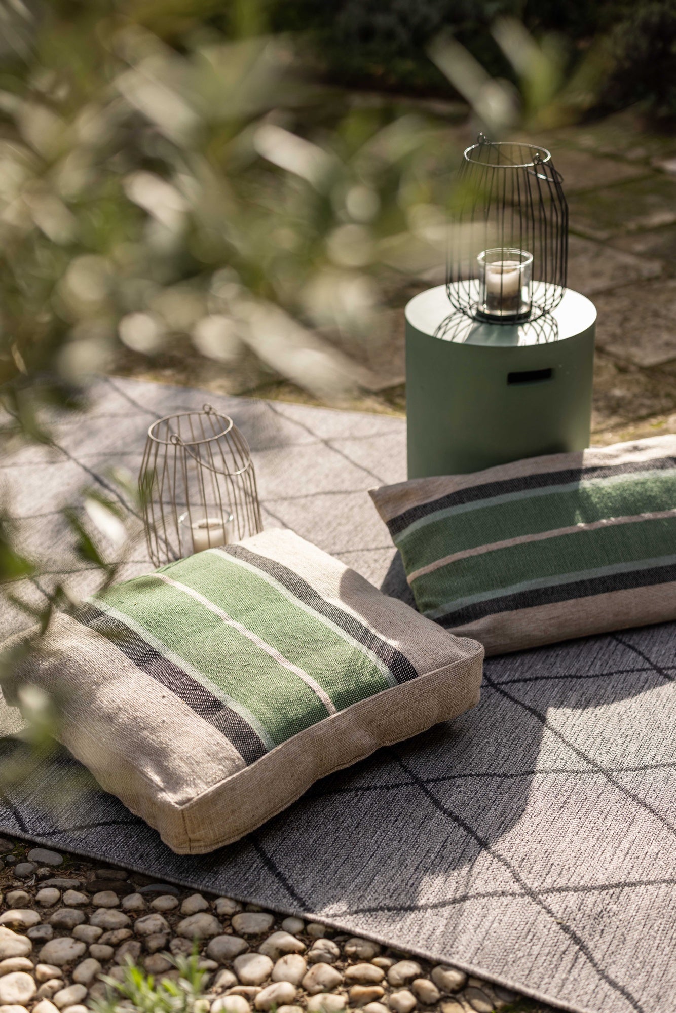 cuscino gatsby eucalipto, colore eucalipto, taglia 40 x 65. design versatile che si adatta a stili moderni e classici