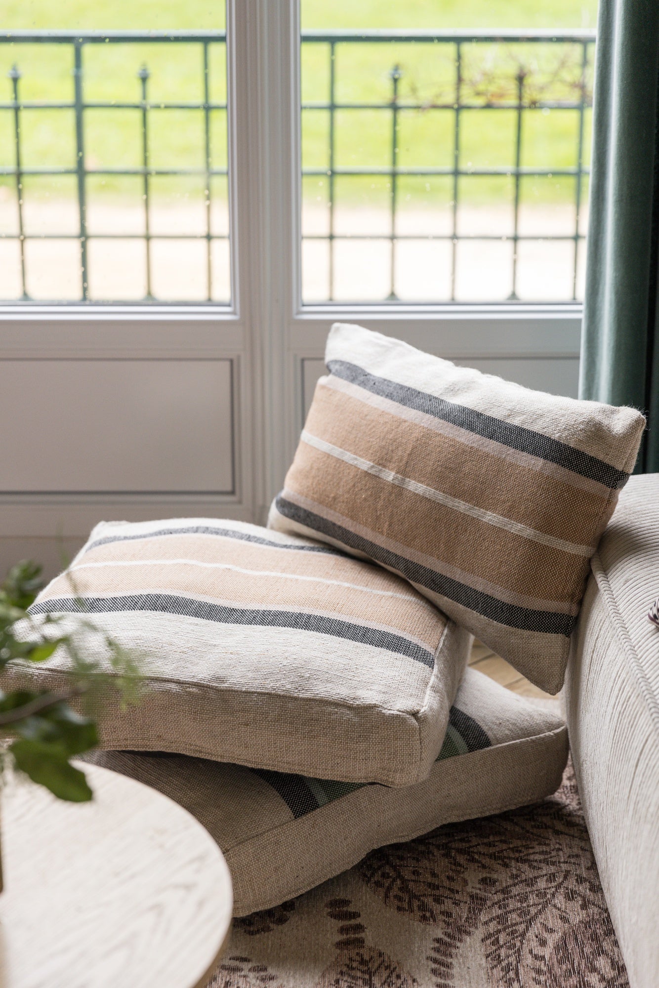 cuscino gatsby eucalipto, colore eucalipto, taglia 40 x 65. imbottitura soffice per un comfort quotidiano