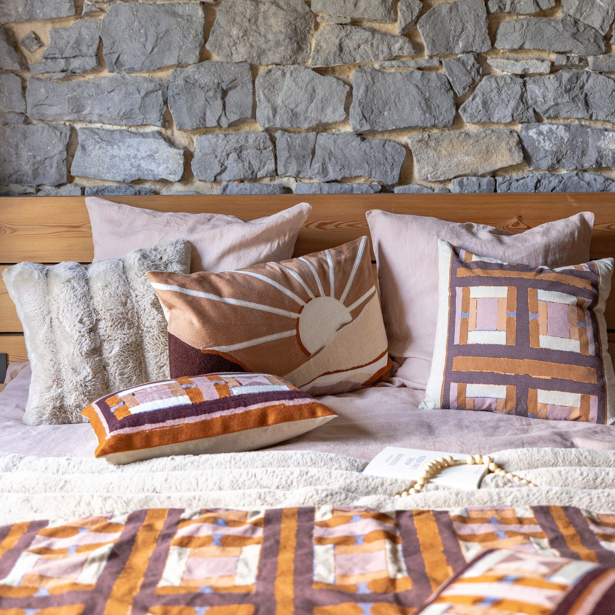 cuscino astrid naturale, colore naturale, taglia 45 x 45. imbottitura soffice per un comfort quotidiano