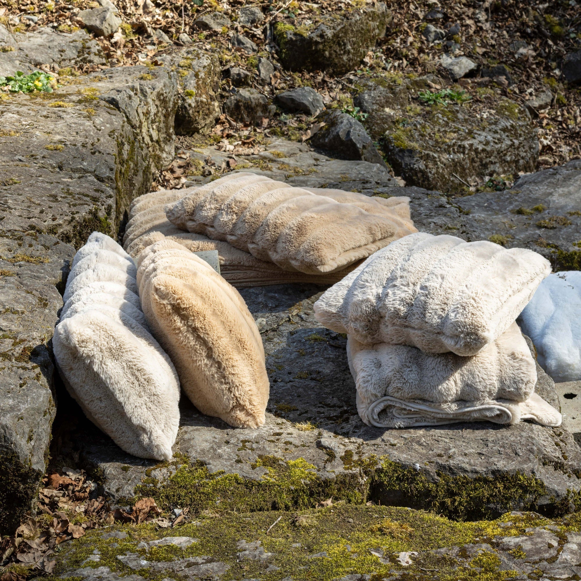 cuscino astrid grege, colore grege, taglia 40 x 65. design versatile che si adatta a stili moderni e classici