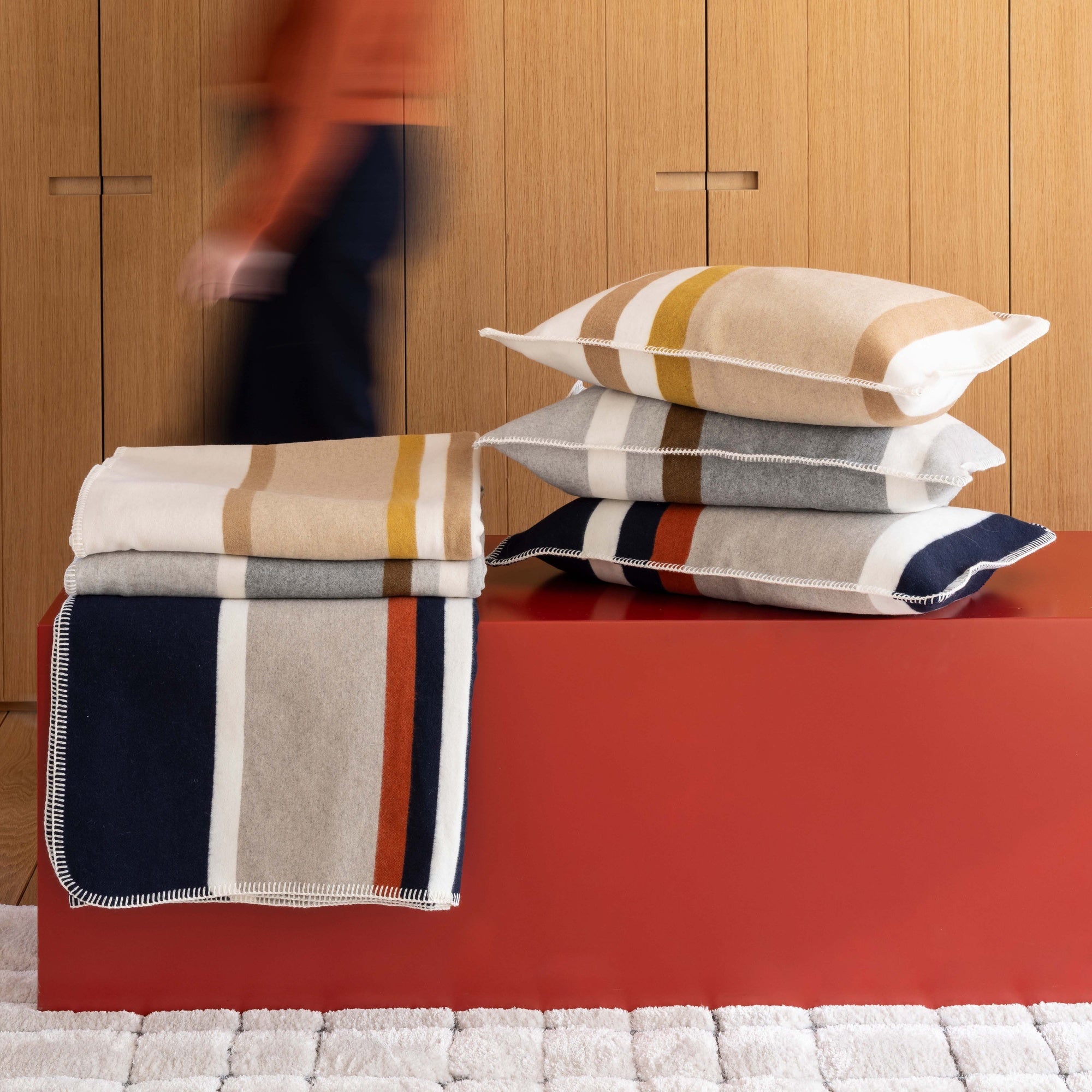 cuscino jacquard riciclato gioia perla, colore perla, taglia 40 x 65. ideale come complemento d’arredo su divani, poltrone o letti