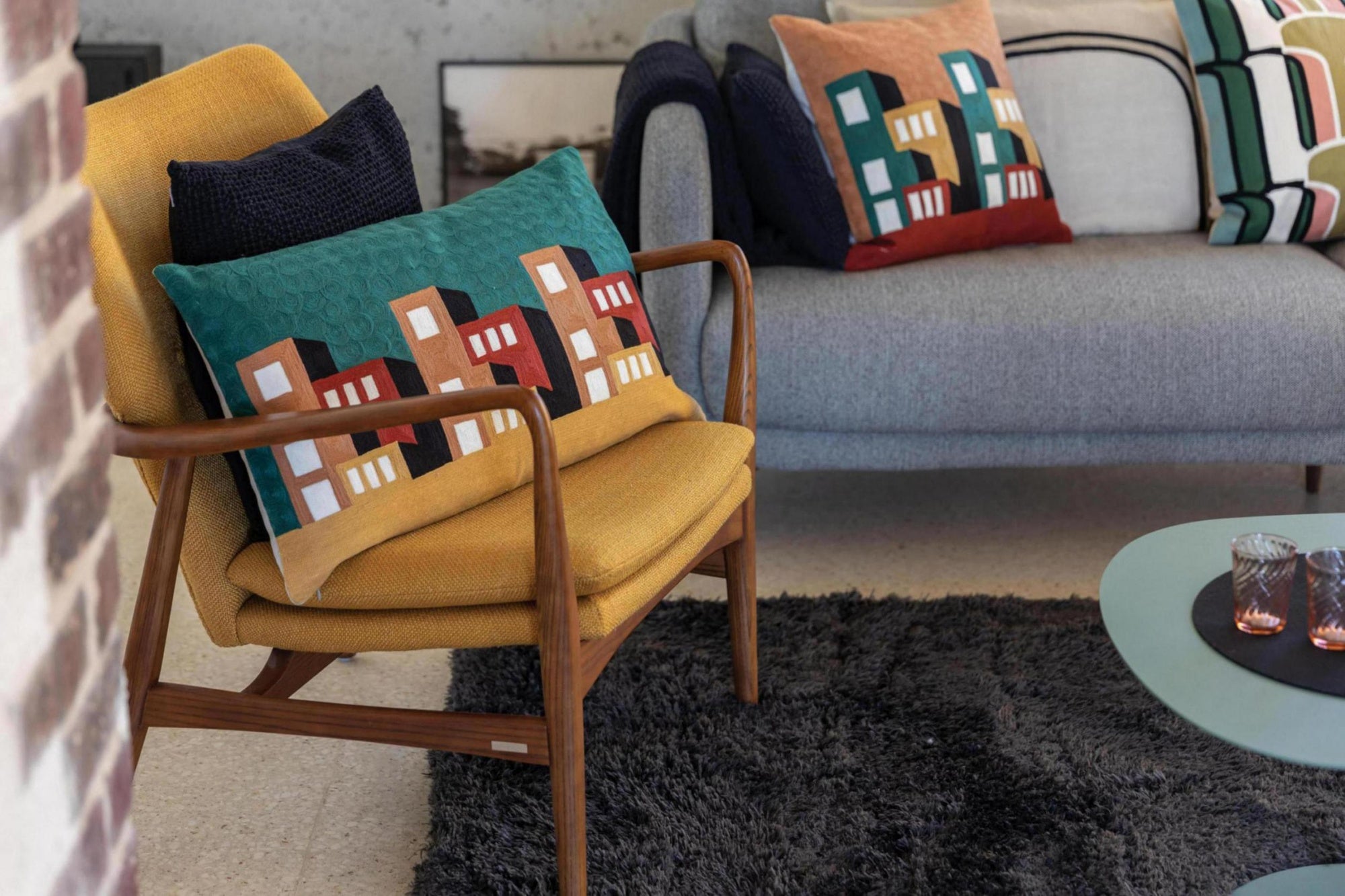 cuscino ricamato suri multico, colore multico, taglia 40 x 65. imbottitura soffice per un comfort quotidiano