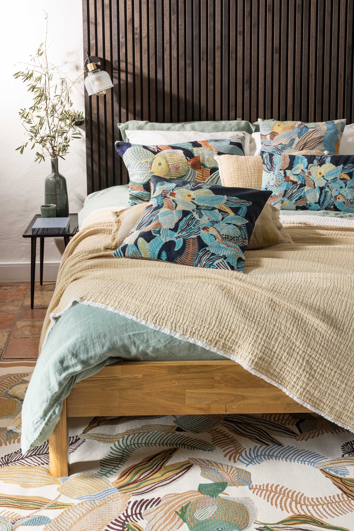 cuscino ricamato dori marina militare, colore marina militare, taglia 45 x 45. ideale come complemento d’arredo su divani, poltrone o letti