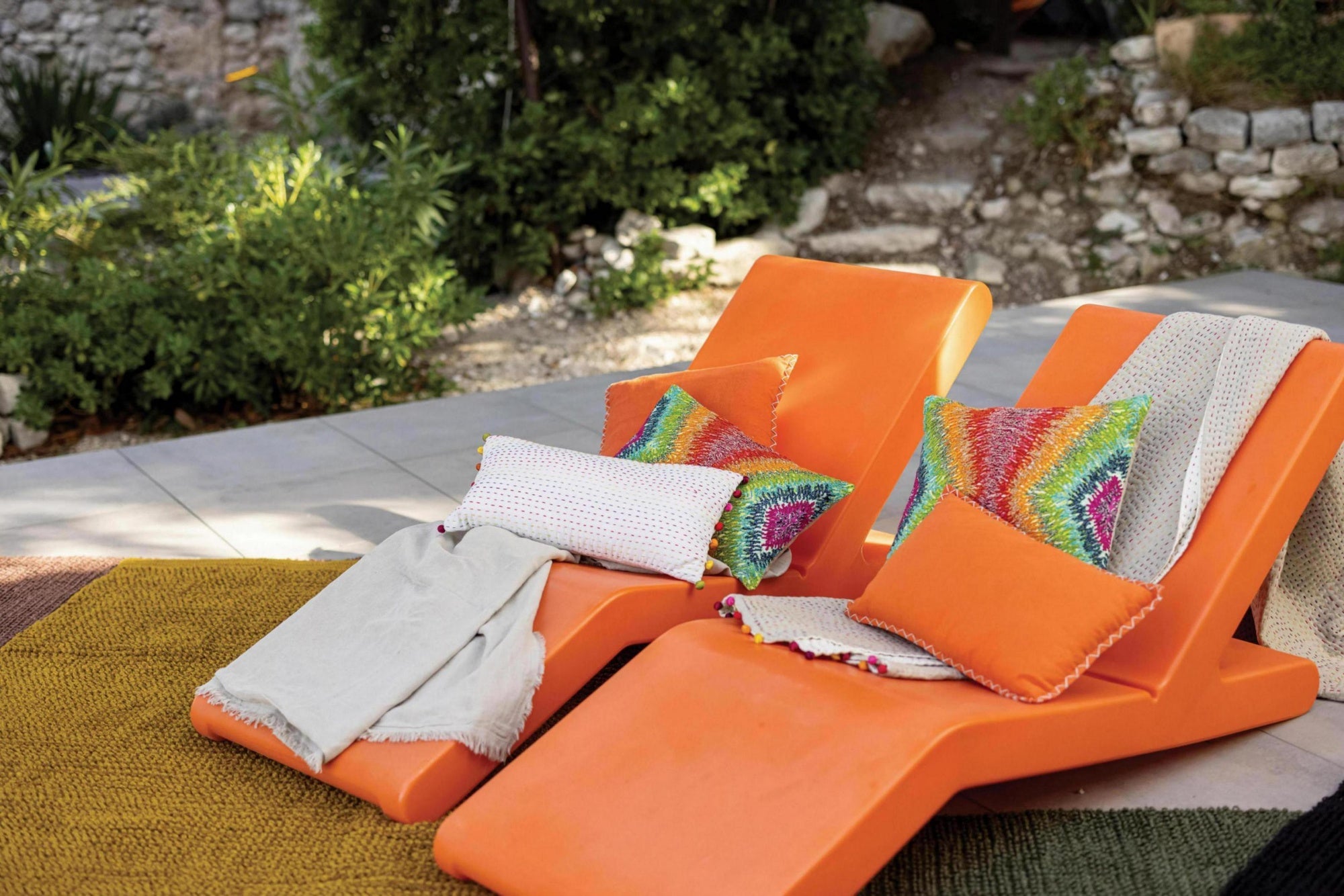 cuscino ricamato stella multico, colore multico, taglia 45 x 45. imbottitura soffice per un comfort quotidiano