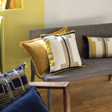 cuscino tinta unita fara prugna mirabelle, colore prugna mirabelle, taglia 40 x 65. ideale come complemento d’arredo su divani, poltrone o letti