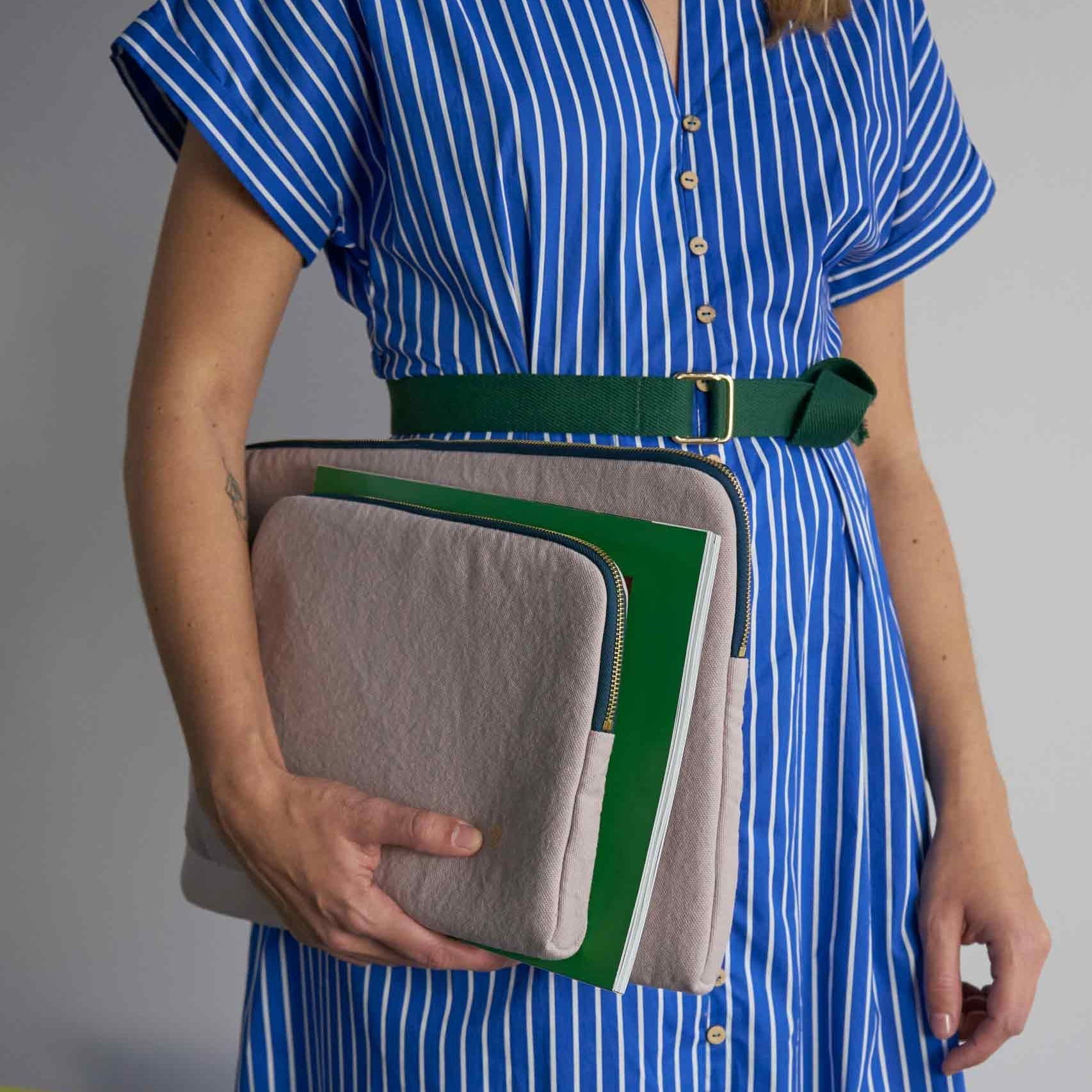 custodia per computer iona pepe rosa, colore pepe rosa, taglia 15-16"". perfetta per proteggere il laptop durante viaggi o spostamenti