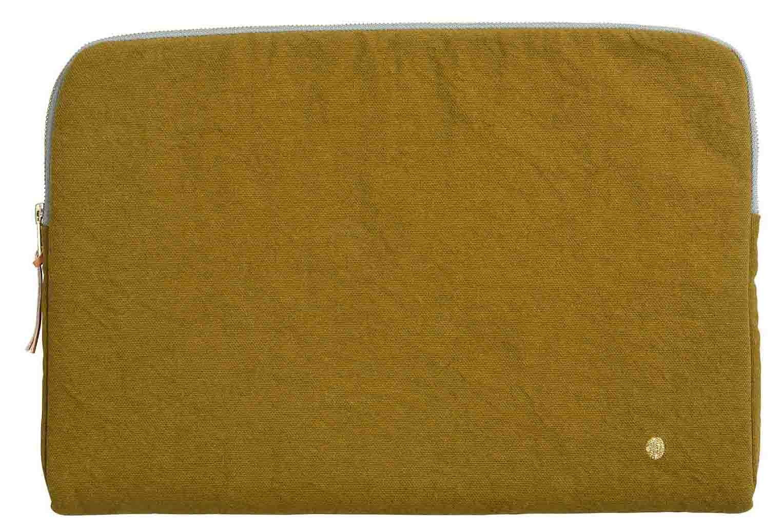 custodia per computer iona noci, colore noci, taglia 15-16"". vista frontale della custodia in tessuto eco su sfondo neutro