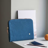 custodia ipad iona uragano, colore uragano, taglia 19 x 26 x 3. dettaglio del prodotto da bagno