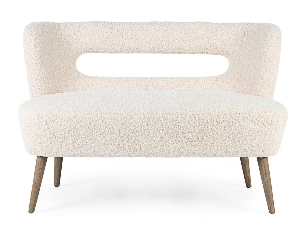 divano cortina in tessuto bianco effetto lana e gambe in legno rubberwood, dettaglio della struttura e finitura del divano