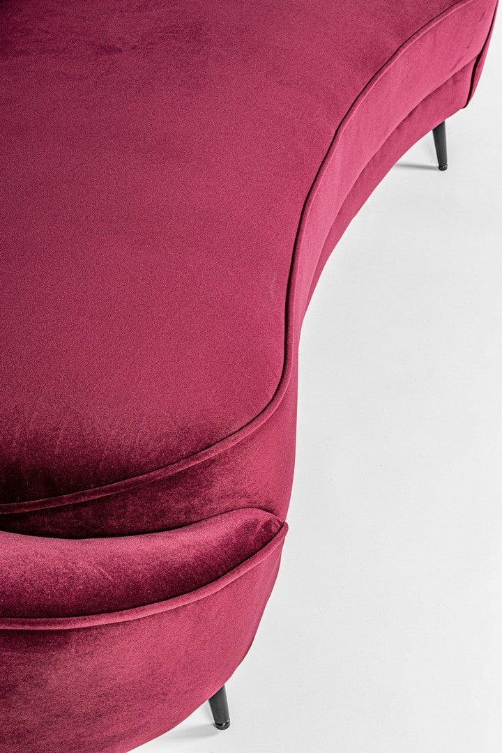 divano seraphin in velluto wine, particolare dei cuscini e del rivestimento