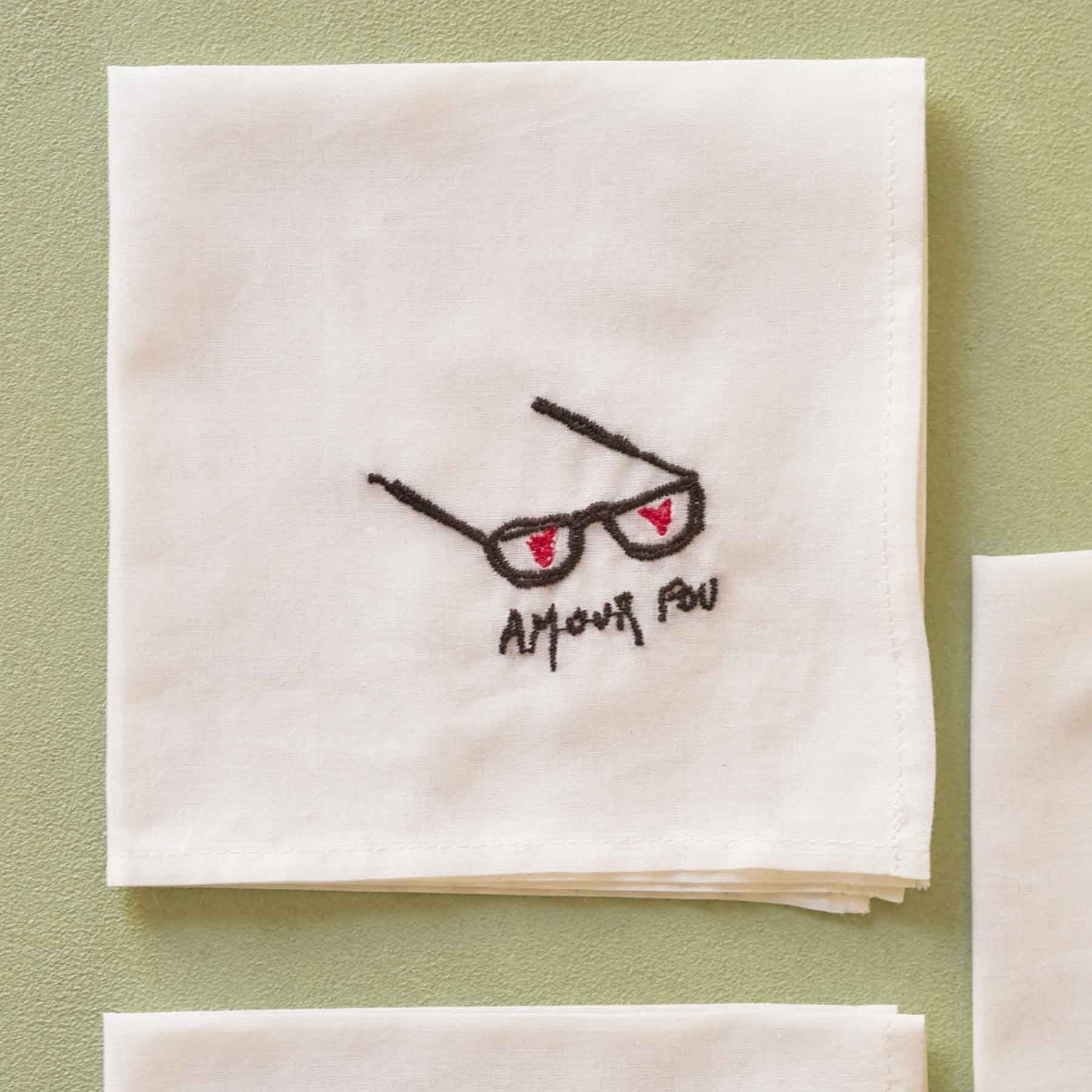 fazzoletto hankie amour nero, colore nero, taglia 25 x 25. dettaglio del prodotto da bagno