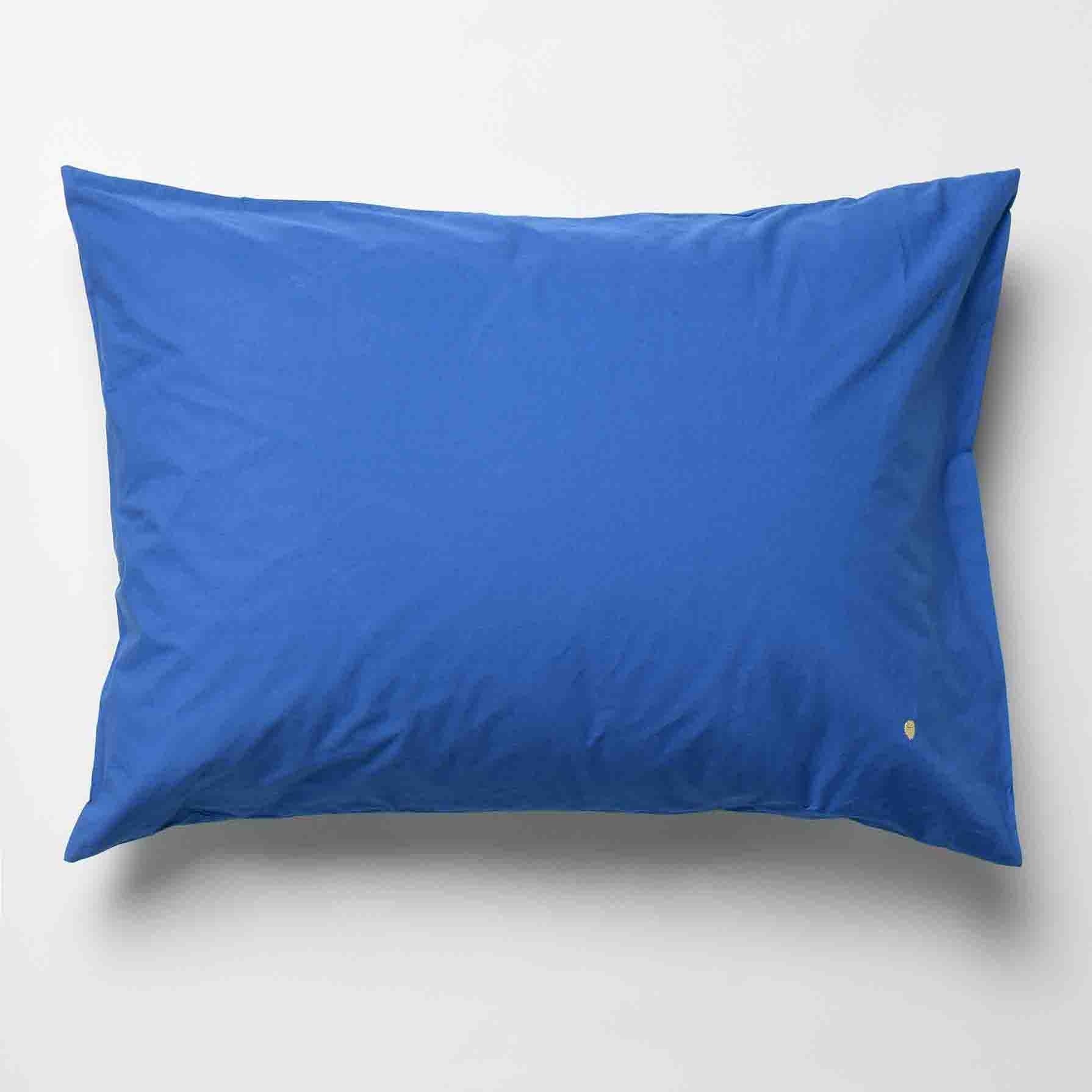 federa celeste cosi blu, colore cosi blu, taglia 50 x 70. ispirazione per l’arredamento