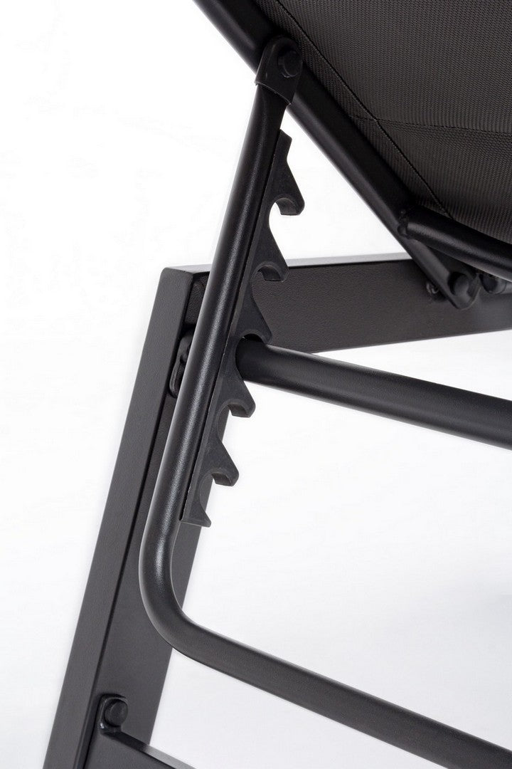 lettino hilde reclinabile antracite, dettaglio dei materiali: textilene, teak o alluminio