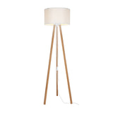 lampada da terra piko asz1664 con piantana in rovere e paralume in tessuto crema, vista ambientata accanto a divano, poltrona o libreria