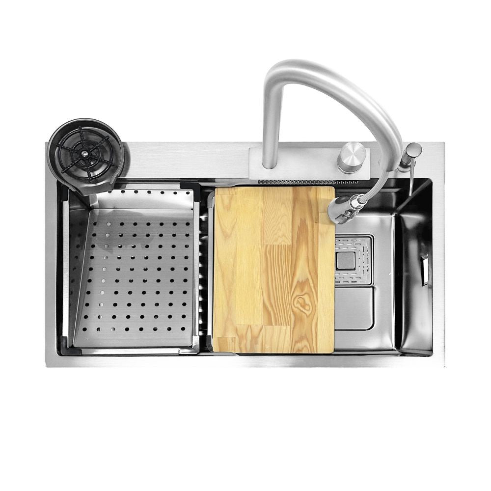 lavello incasso sa3541 una vasca 75x45 cm. completo di accessori colore inox, dettaglio della superficie lucida in acciaio