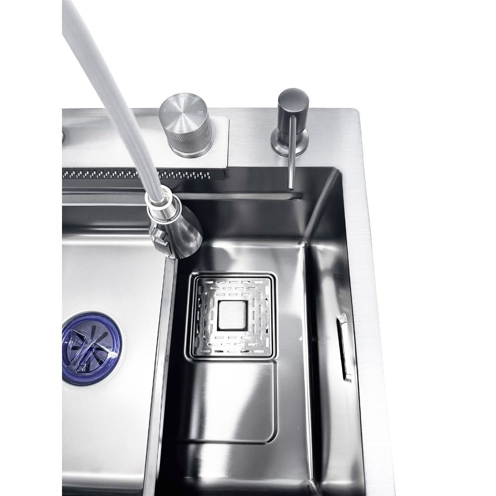 lavello incasso sa3541 una vasca 75x45 cm. completo di accessori colore inox, particolare della piletta e scarico in inox