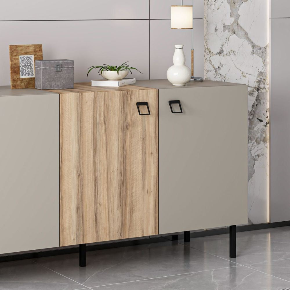 madia mila con 3 ante cashmere e 1 anta rovere con maniglie e piedini neri, madia moderna per contenere stoviglie, tovaglie e oggetti decorativi