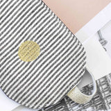 maschera da notte finette caviar, colore finette caviar, taglia 8 x 20. accessorio essenziale per chi cerca relax ovunque e in ogni momento