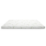 topper gel letto matrimoniale 160x190 cm, materasso in ambientazione camera matrimoniale moderna