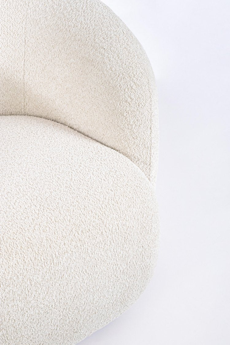 poltrona tecla in tessuto effetto bouclé naturale, complemento d’arredo versatile per living, studio o camera