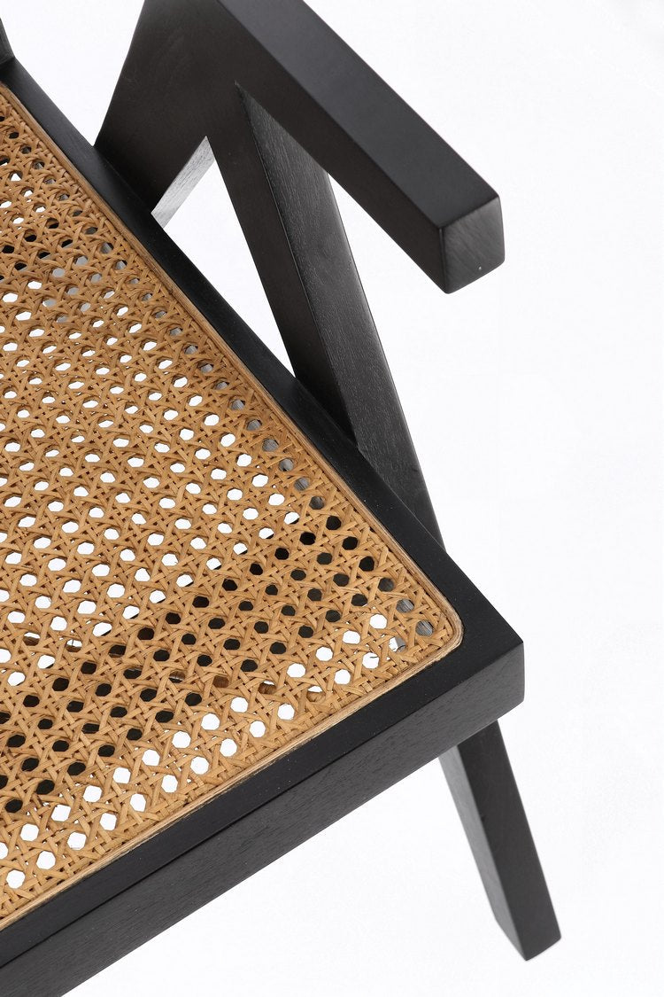 poltrona lounge galia in legno di teak nero e rattan, ideale per creare un angolo relax in casa