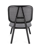 poltrona lounge yves in legno di teak e rattan nero, stile contemporaneo con braccioli comodi e seduta avvolgente