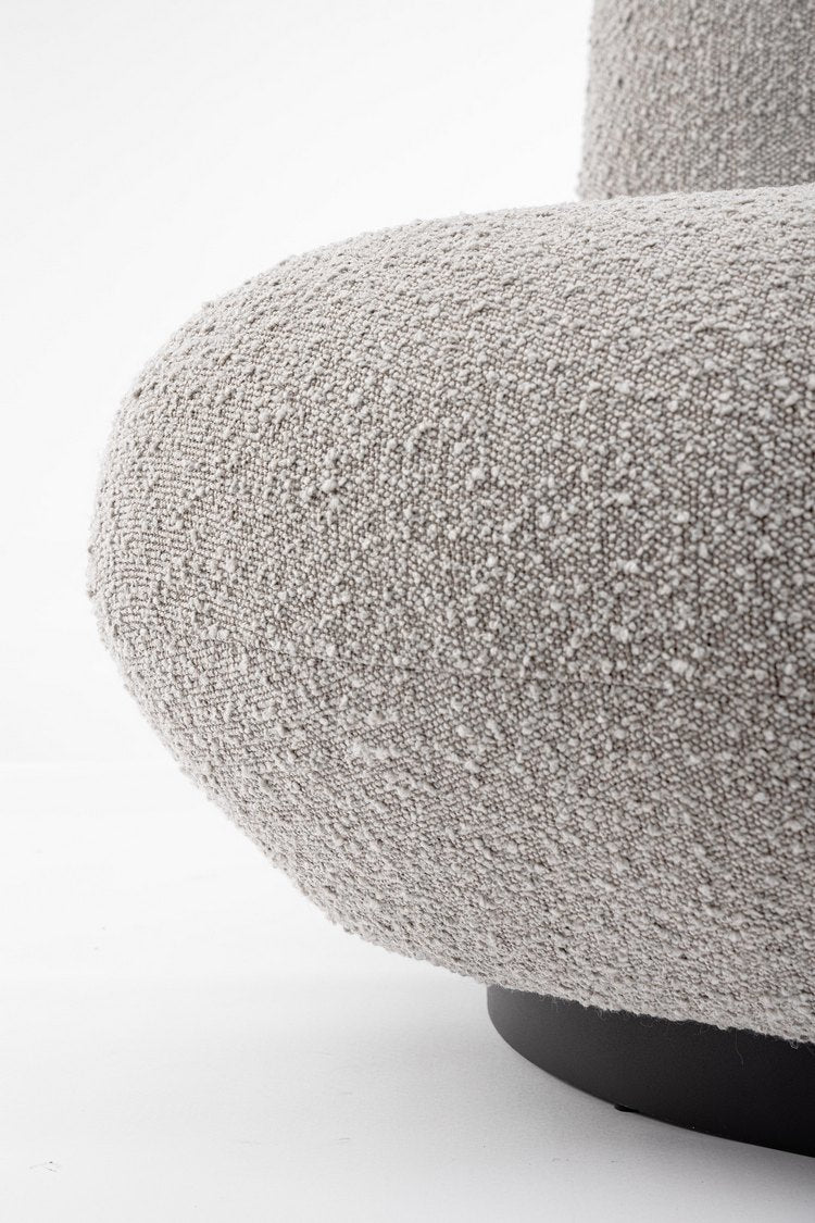 poltrona girevole margot in tessuto effetto bouclé grigio, disponibile in diverse colorazioni per adattarsi a ogni ambiente