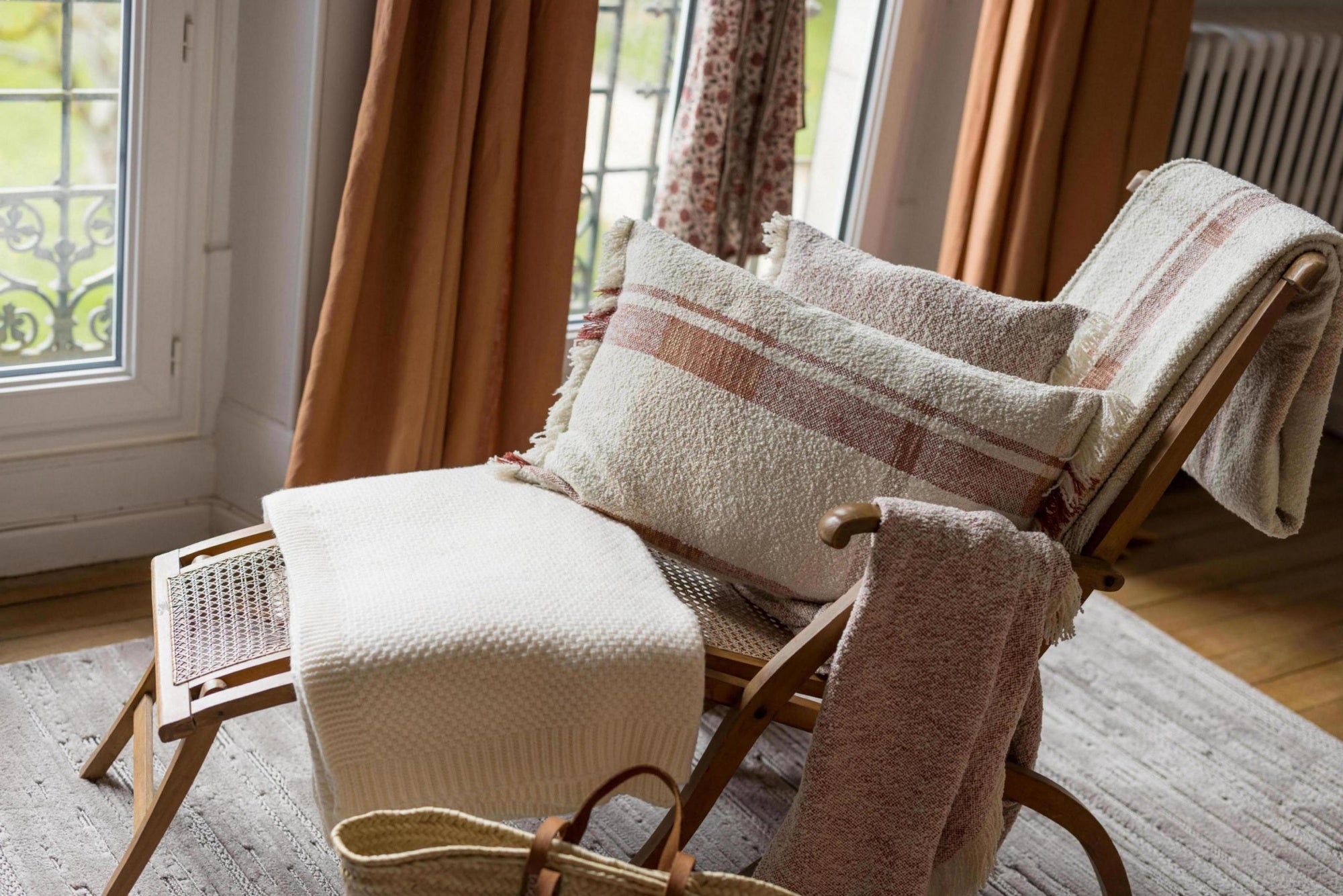 plaid jacquard jane terra di siena multico, colore terra di siena multico, taglia 130 x 160. dettaglio decorativo che...