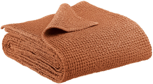 plaid riciclato maia rame, colore rame, taglia 140 x 200. plaid piegato in vista frontale su fondo bianco, perfetto per...