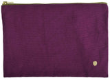 pochette iona pioggia viola, colore pioggia viola, taglia 19 x 28 x 1. dettaglio del prodotto da bagno