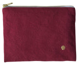 pochette iona ciliegia, colore ciliegia, taglia 14 x 19 x 1. dettaglio del prodotto da bagno
