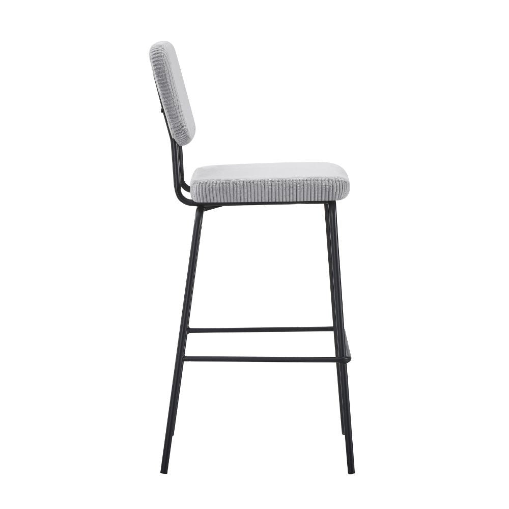 sgabello juno in tessuto colore grigio chiaro e struttura in metallo nero, idea pratica per ambienti domestici