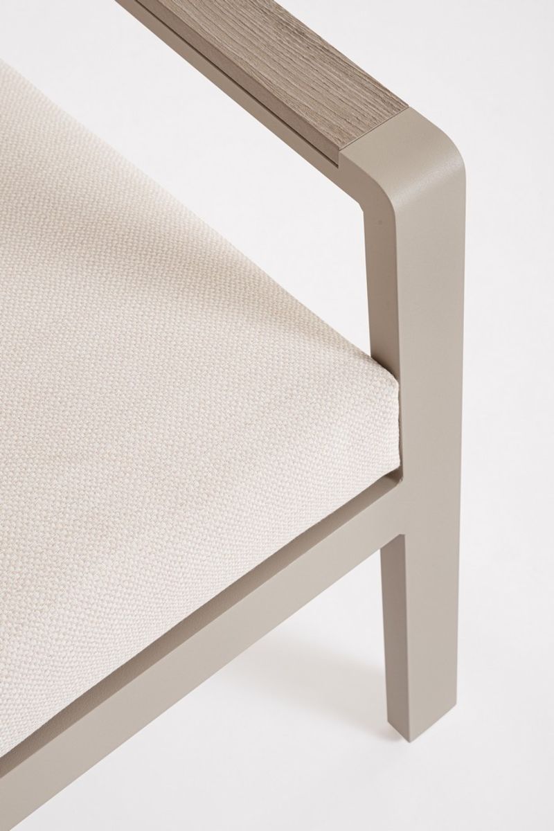 set salotto elna con 1 divano, 2 poltrone e 1 tavolino in alluminio tortora con inserti in polywood, struttura robusta e...